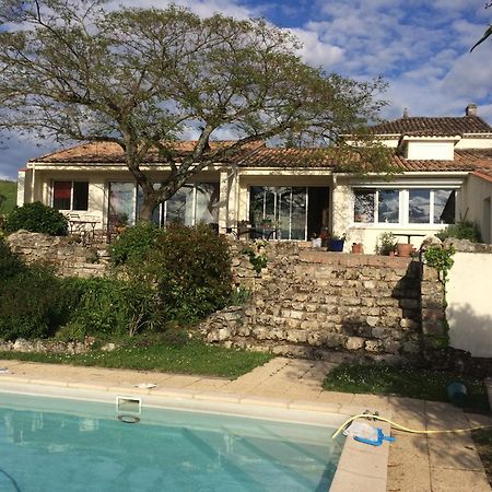 Les 4 Elements St Emilion Bed & Breakfast Branne  Екстериор снимка