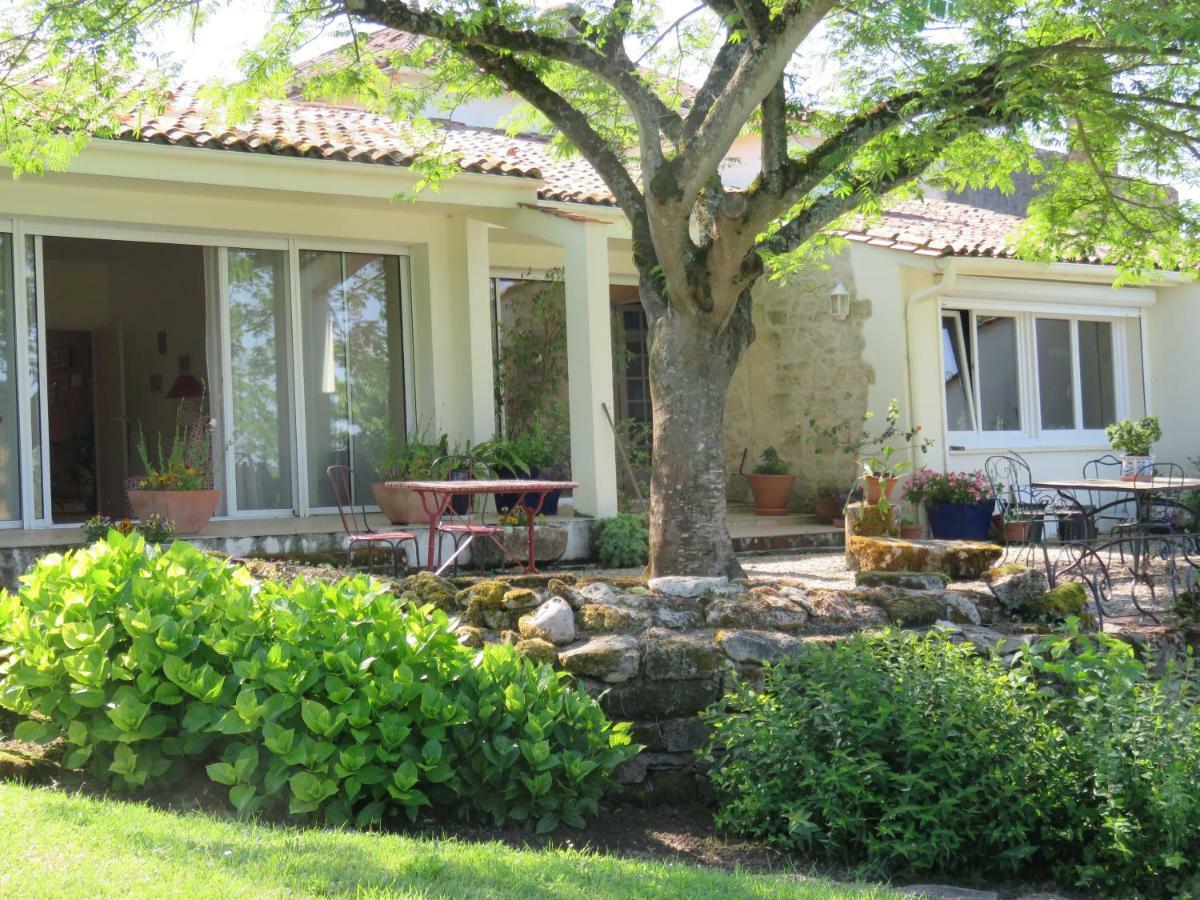 Les 4 Elements St Emilion Bed & Breakfast Branne  Екстериор снимка