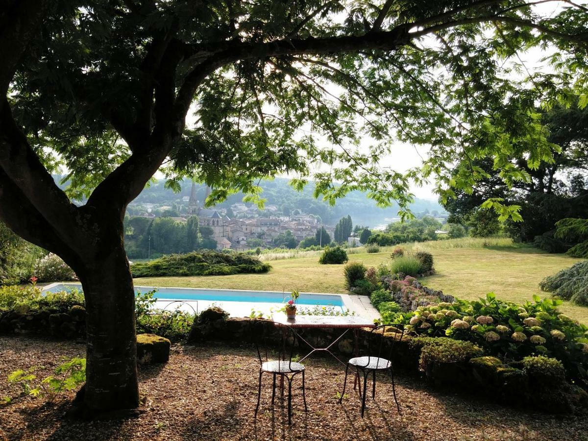 Les 4 Elements St Emilion Bed & Breakfast Branne  Екстериор снимка
