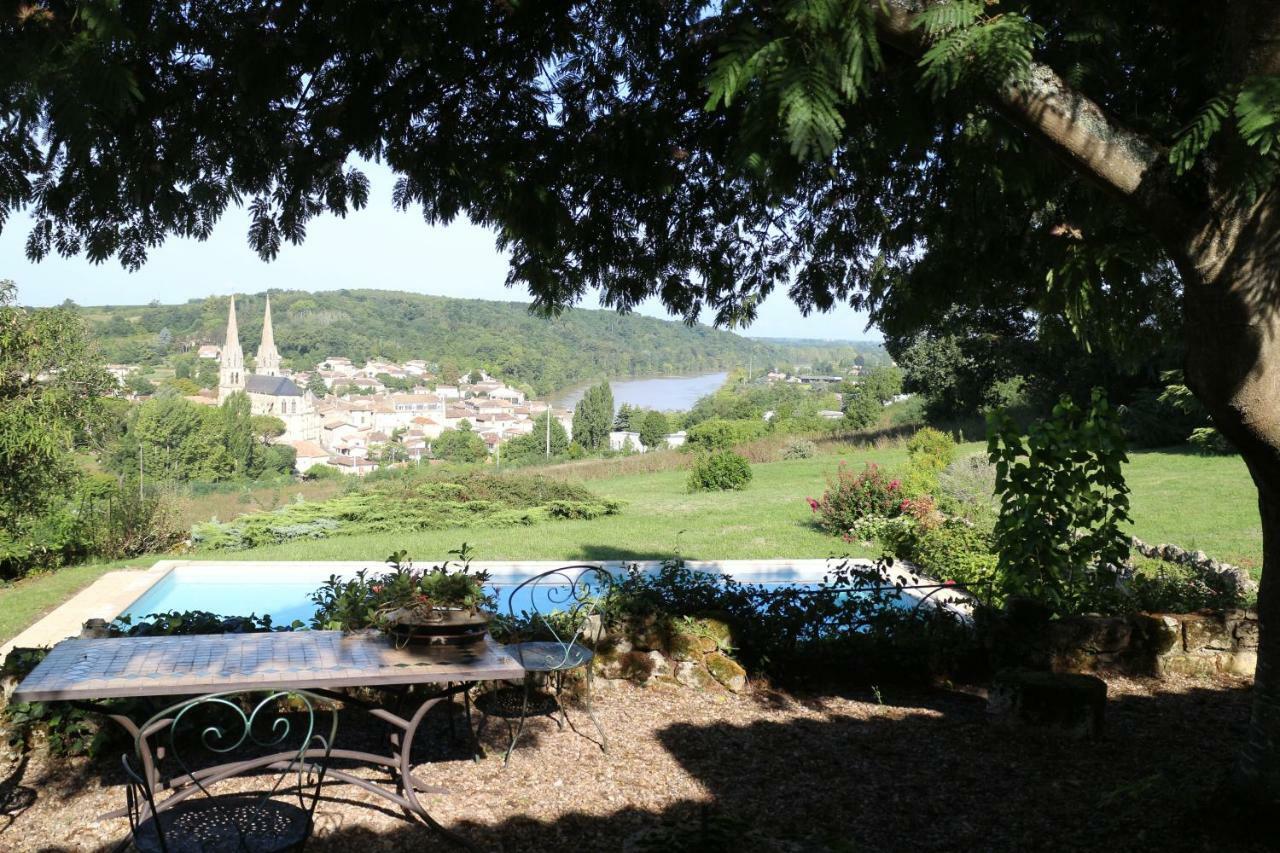 Les 4 Elements St Emilion Bed & Breakfast Branne  Екстериор снимка
