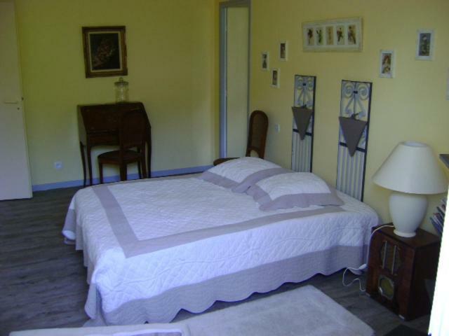 Les 4 Elements St Emilion Bed & Breakfast Branne  Екстериор снимка