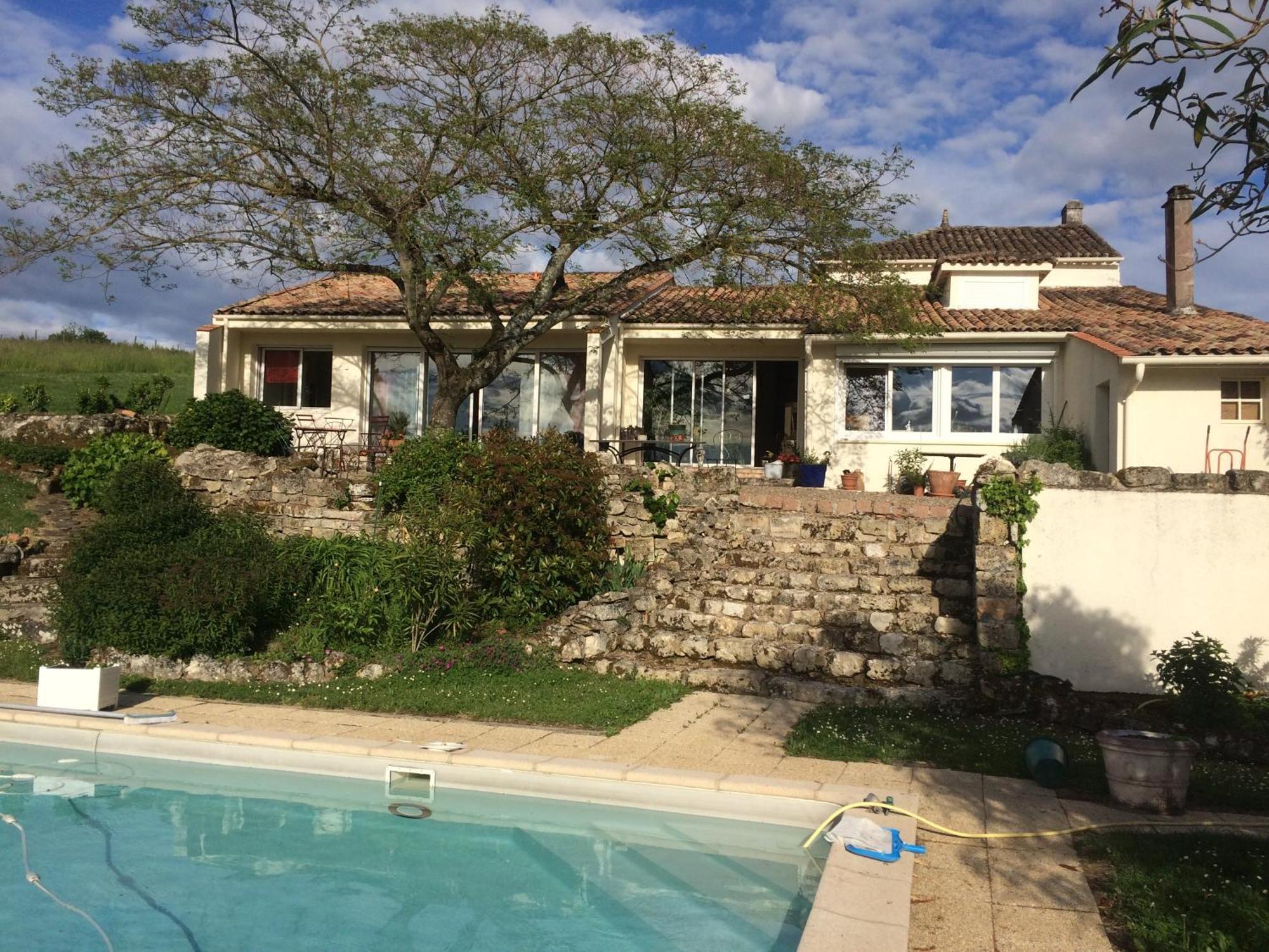 Les 4 Elements St Emilion Bed & Breakfast Branne  Екстериор снимка