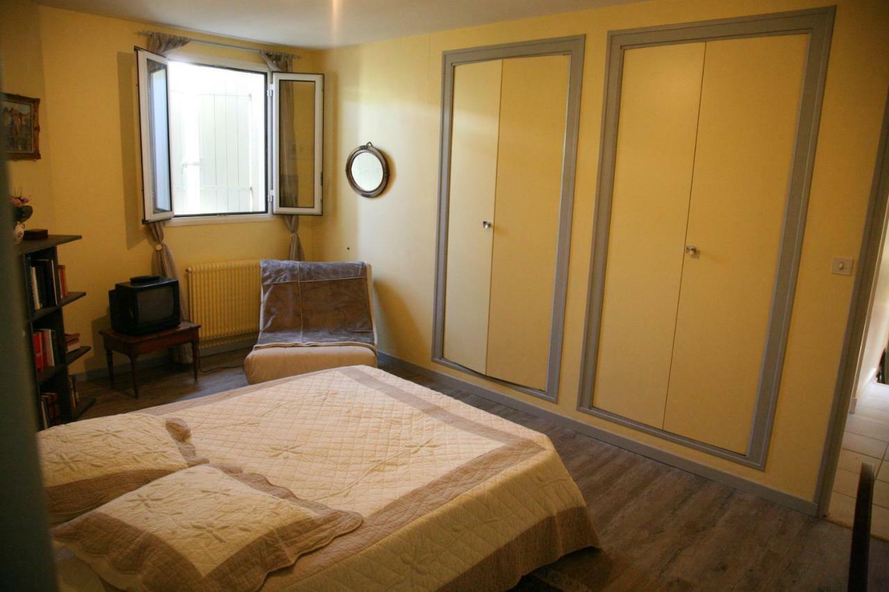 Les 4 Elements St Emilion Bed & Breakfast Branne  Екстериор снимка